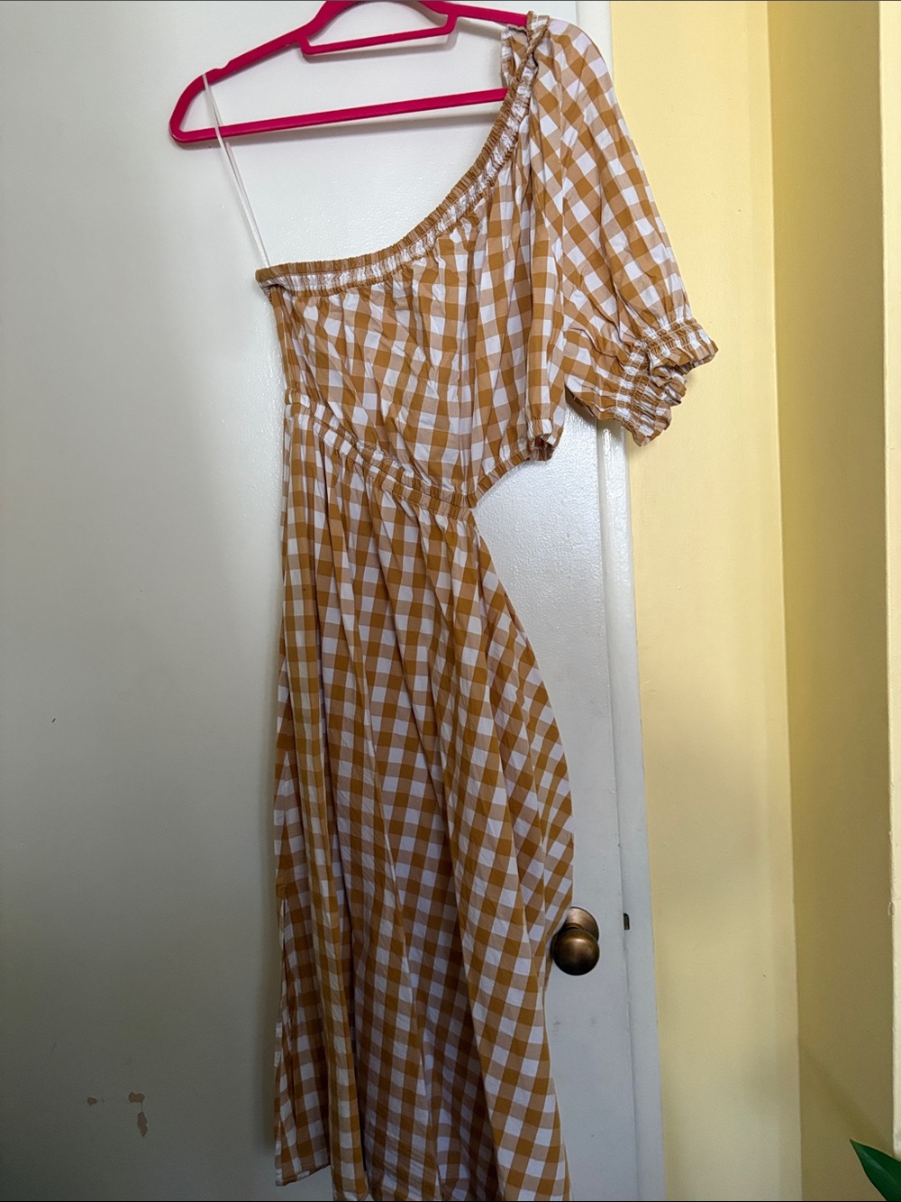 Who What Wear Yellow and White One-Shoulder Gingham Midi Dress